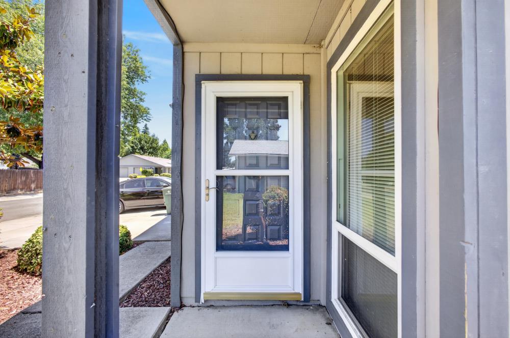 1810 Bandon Way