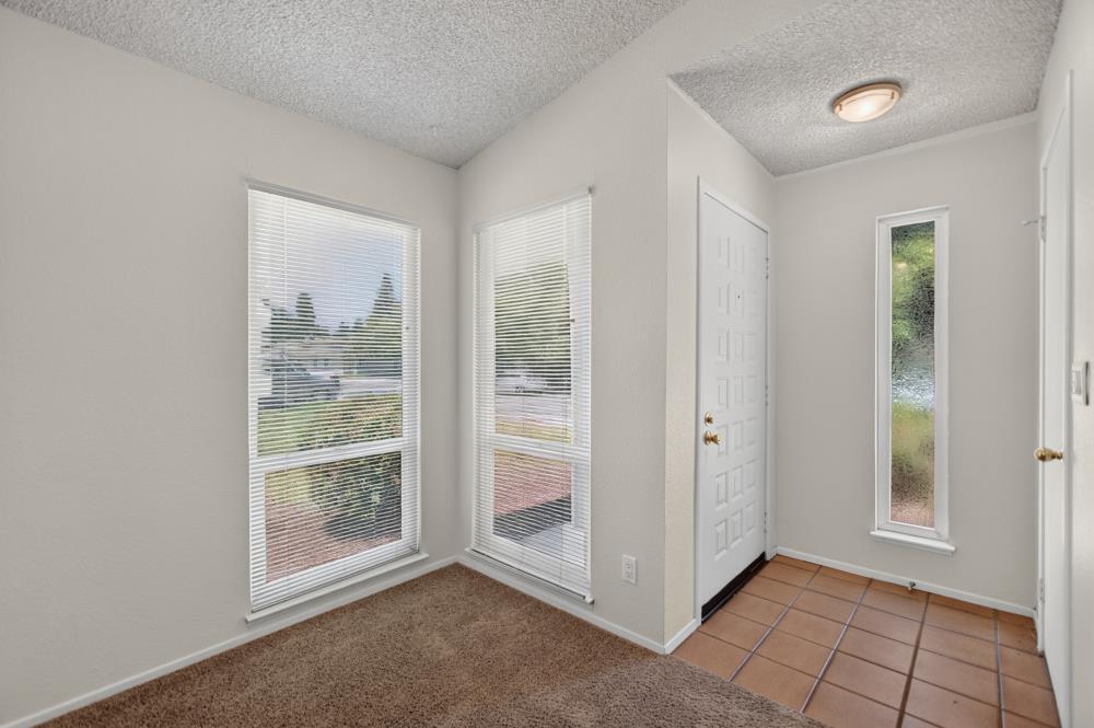 1810 Bandon Way
