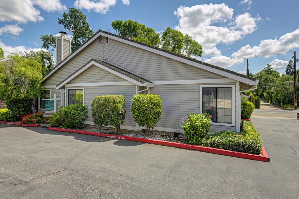 7657 Sunset Avenue