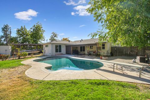 2824 Hilldale Road Sacramento CA 95864