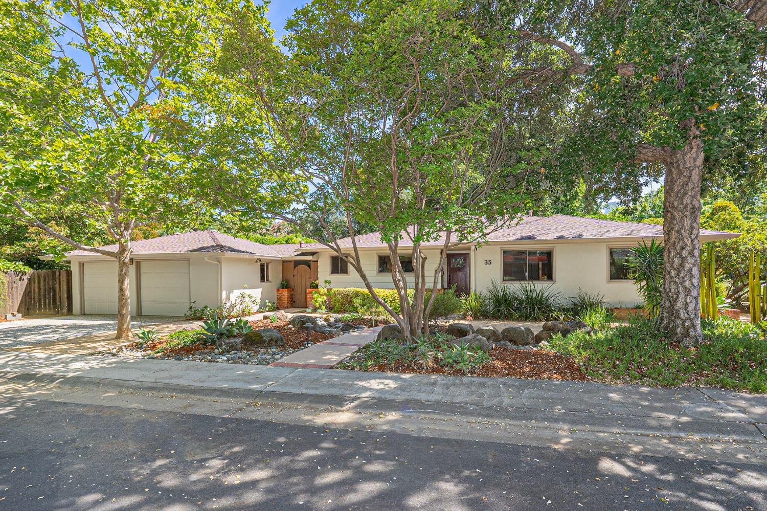 35 Parkside Drive