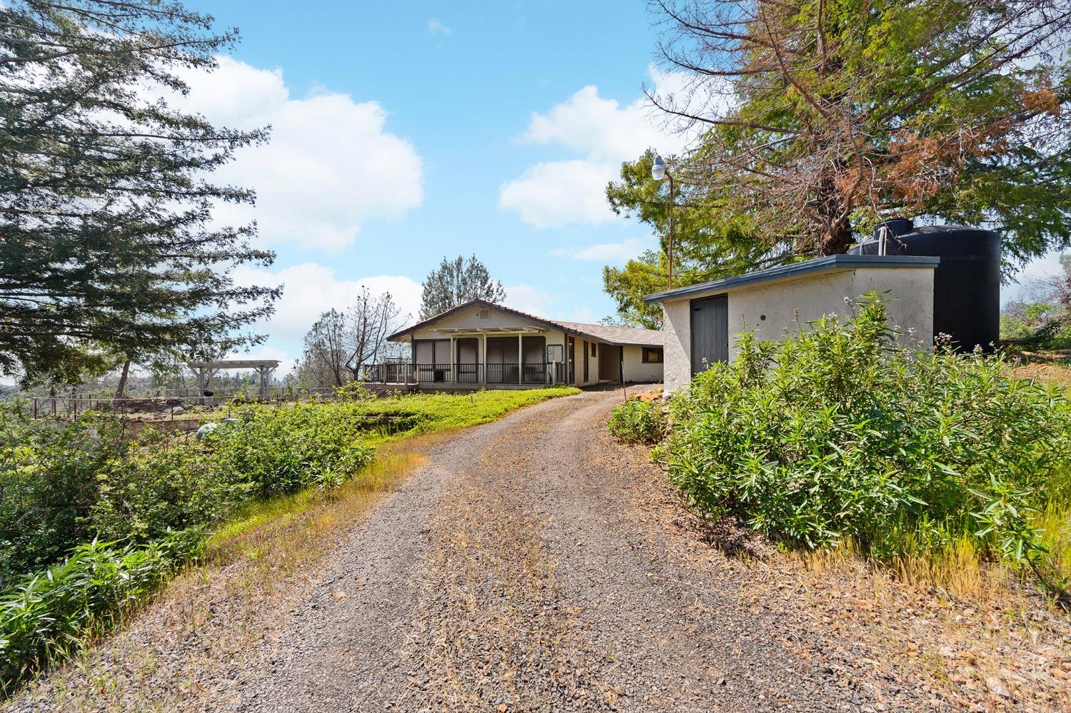 4444 Altatina Drive