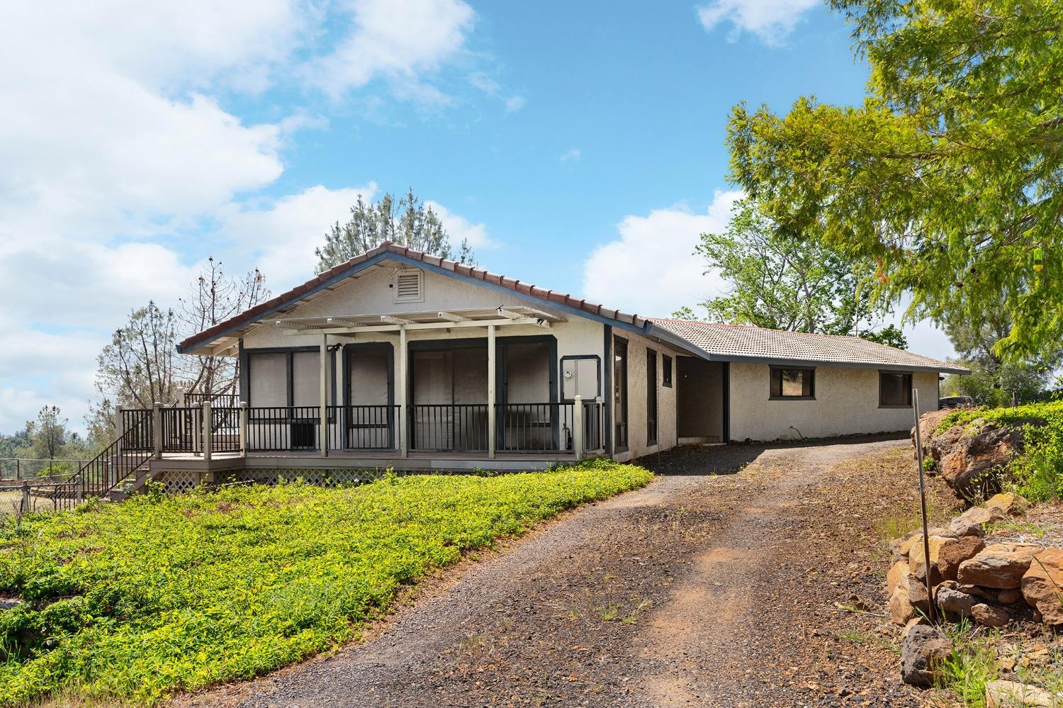 4444 Altatina Drive