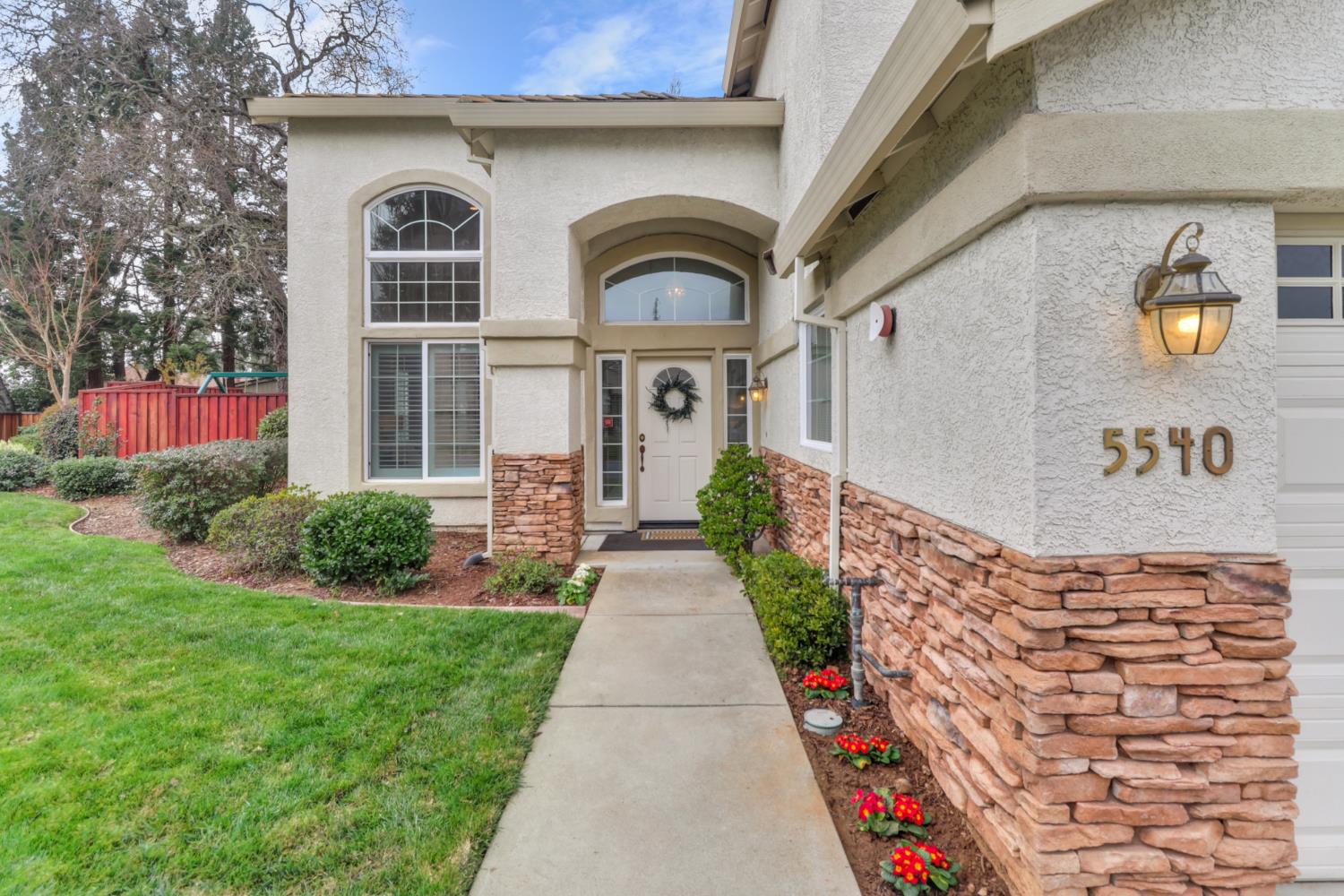 5540 Tierra Gardens Lane