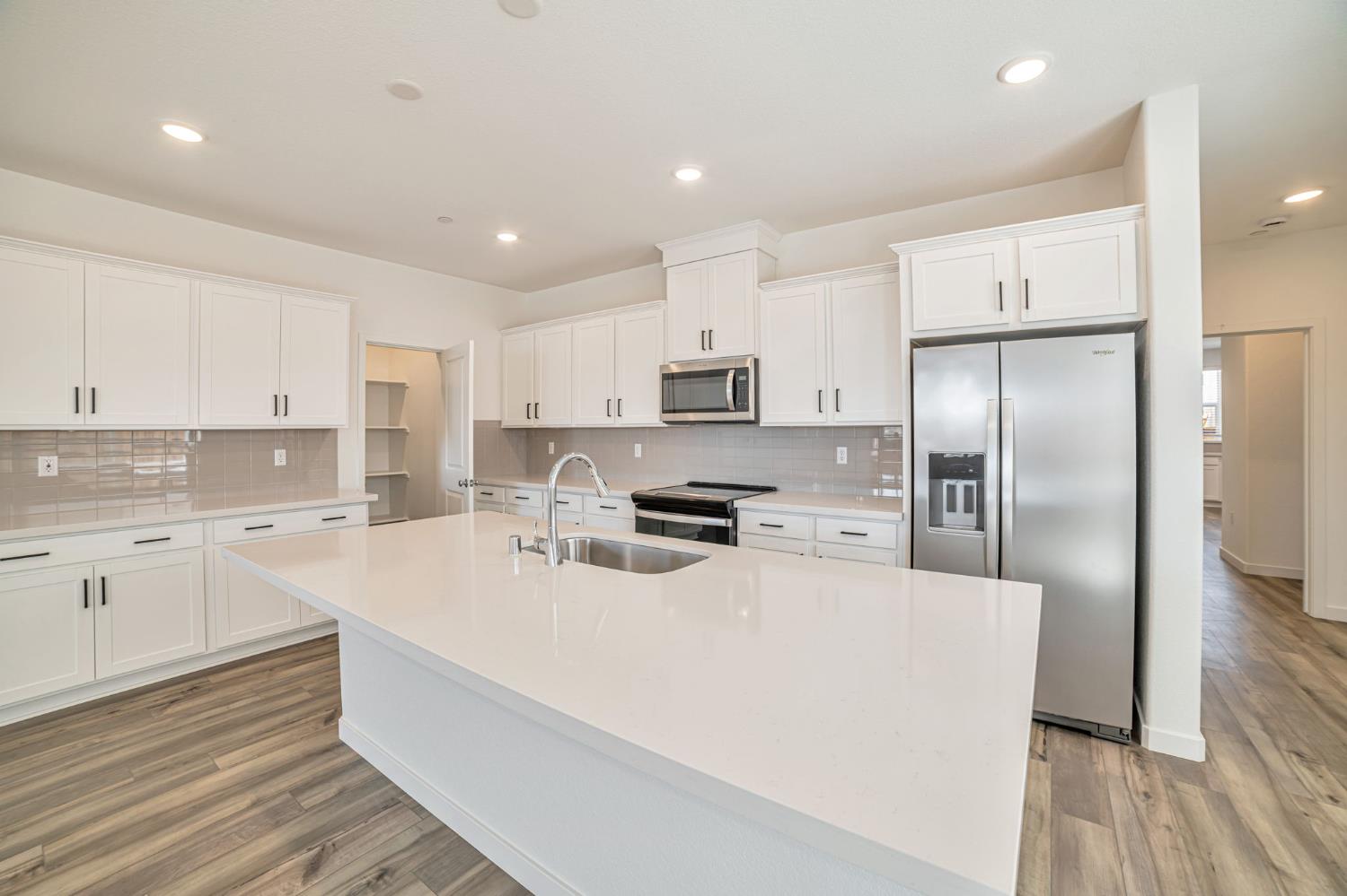 1518 N Central Parkway