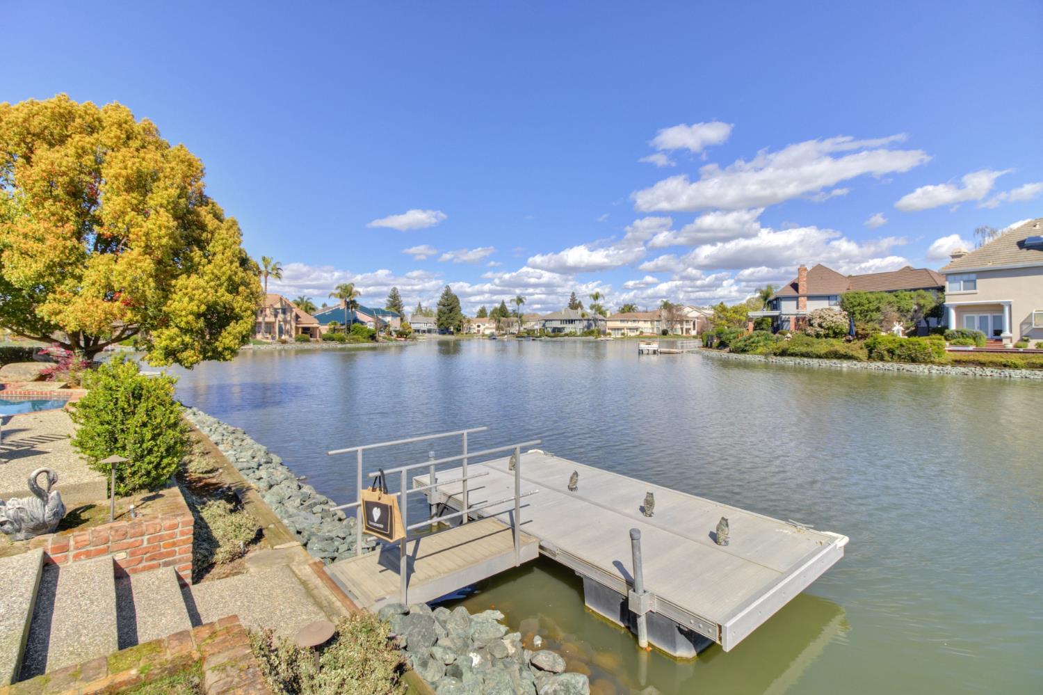 842 Cobble Cove Lane