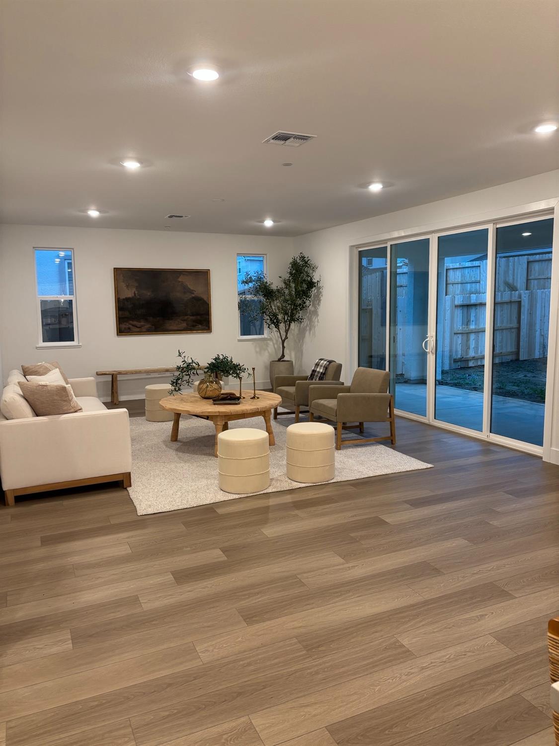 2928 Knightsbridge Lane