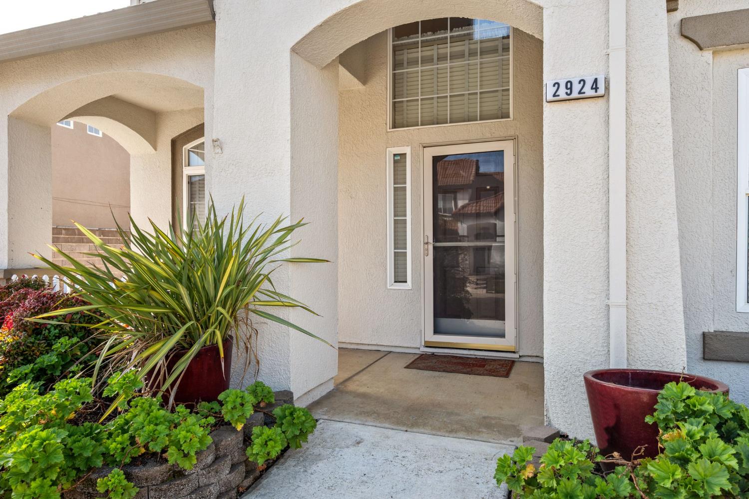 2924 Chateau Montelena Way