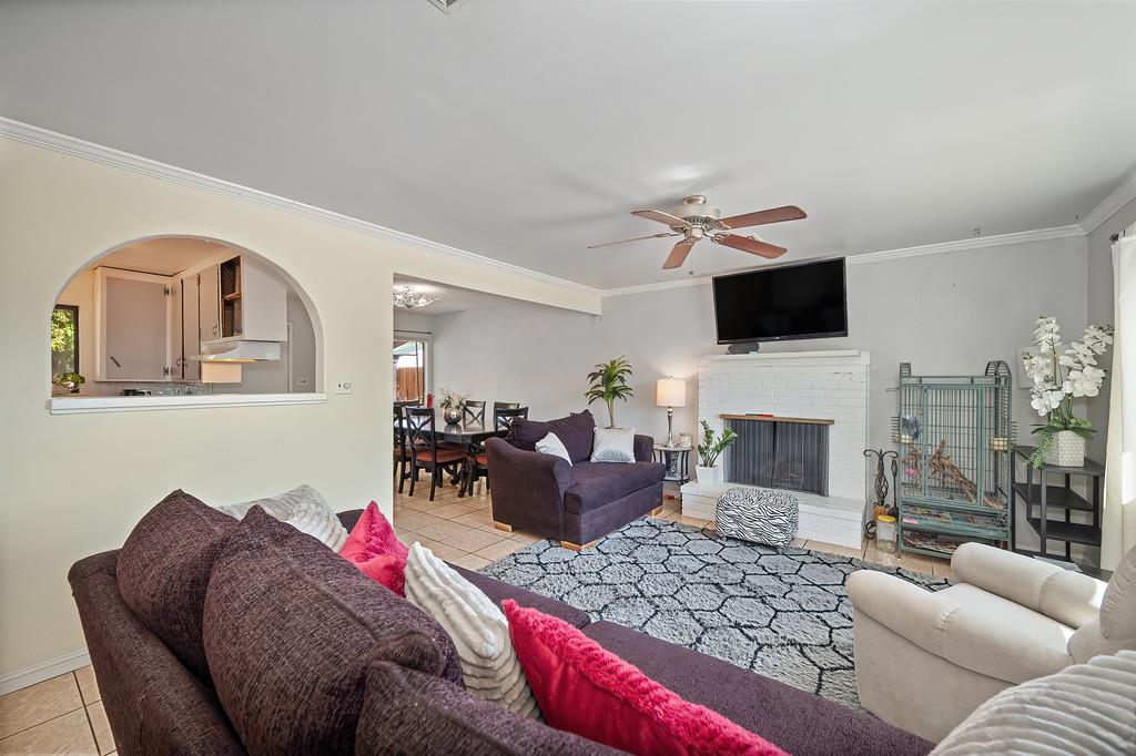 7104 Rimrock Drive