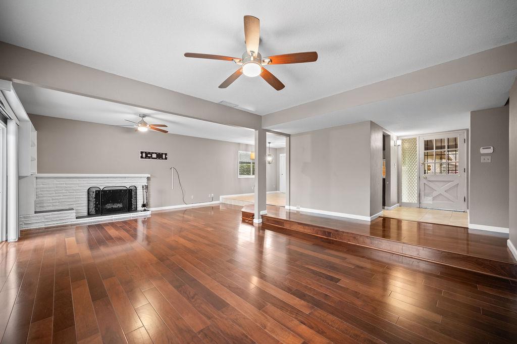 116 Waterglen Circle