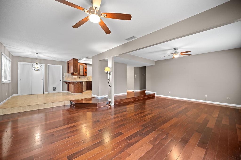 116 Waterglen Circle