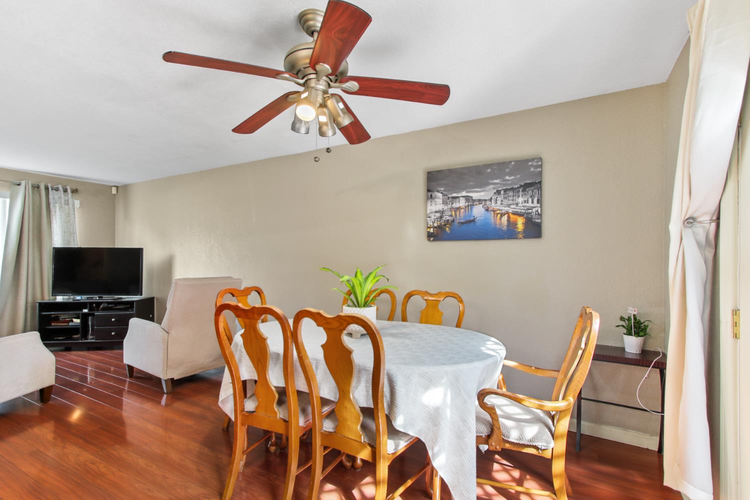 736 W Lincoln Avenue 138