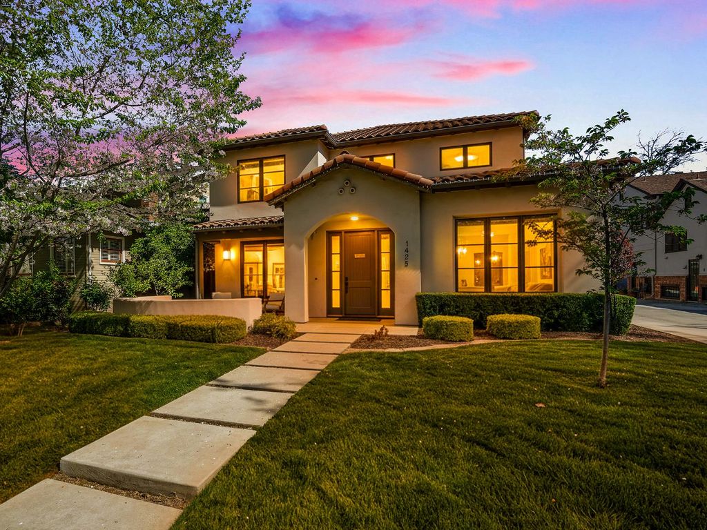 Photo of 1425 37th Street, Sacramento, CA 95816 (MLS # 226032101)