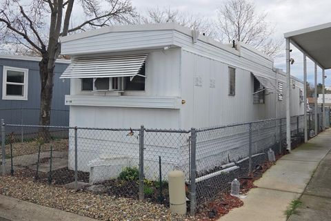 5050 Roseville Road 6-10 North Highlands CA 95660