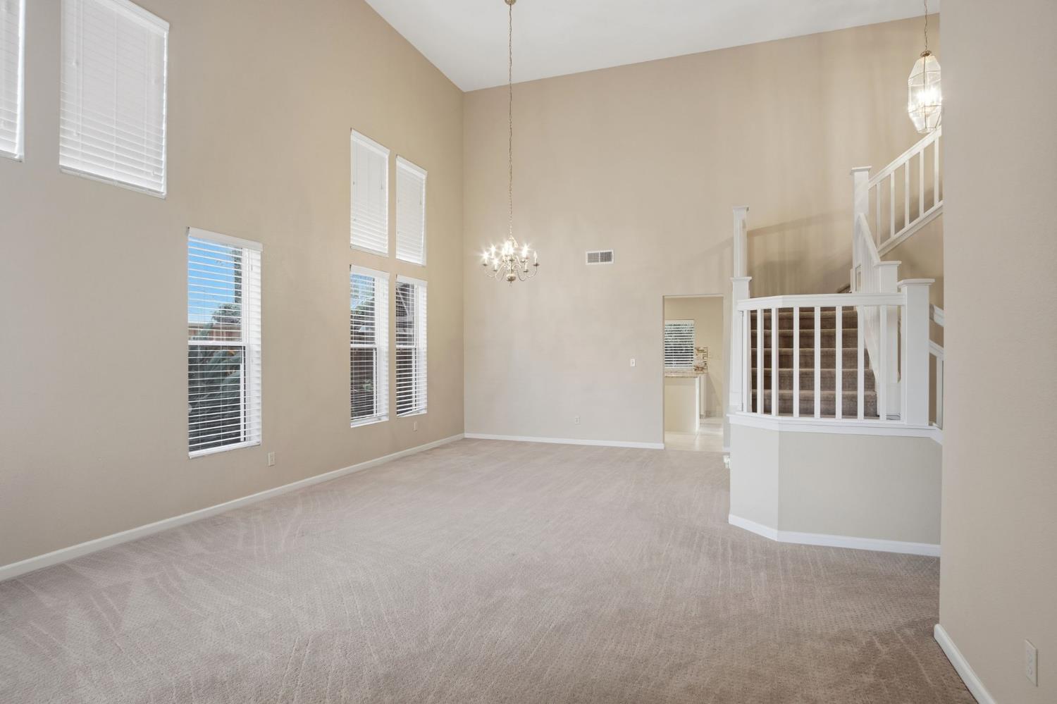 1466 Mansfield Street