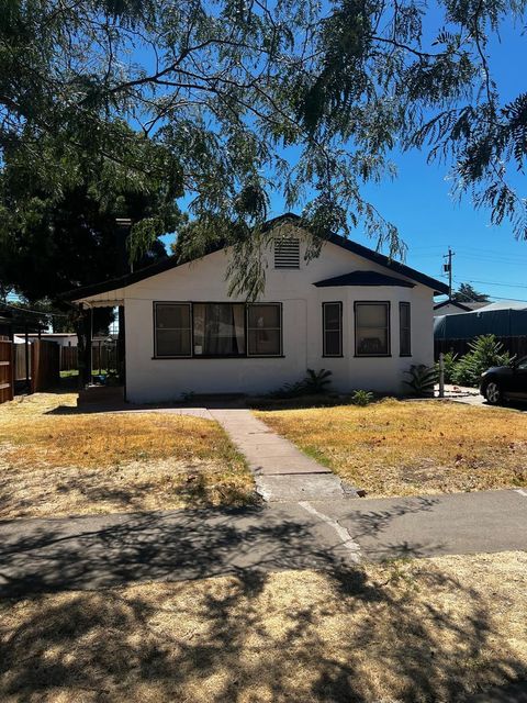 106 E Main Street Merced CA 95340