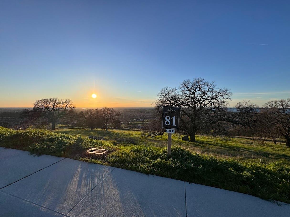 1032 Fire Clay Drive