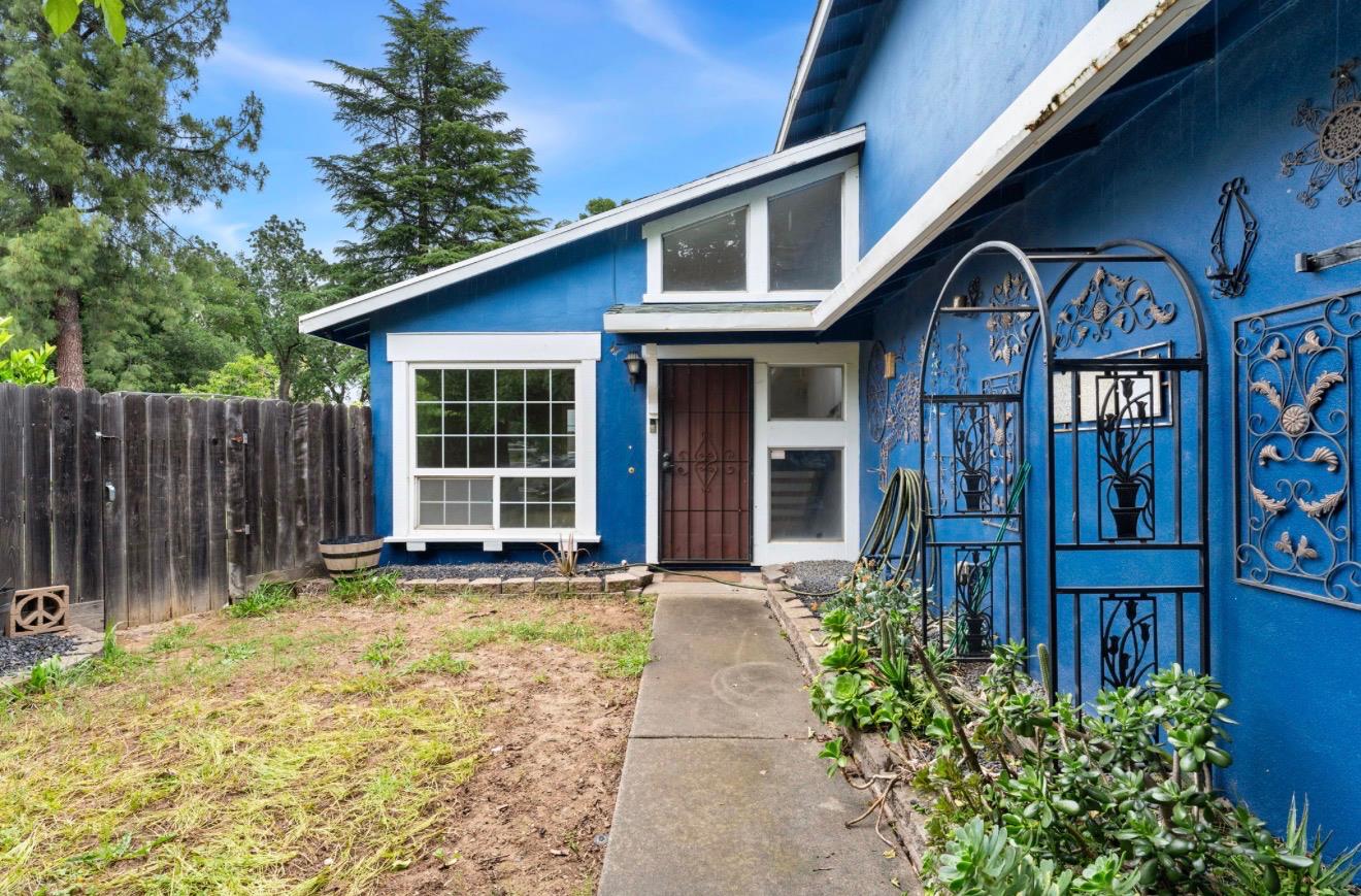 9621 Oaken Bucket Court