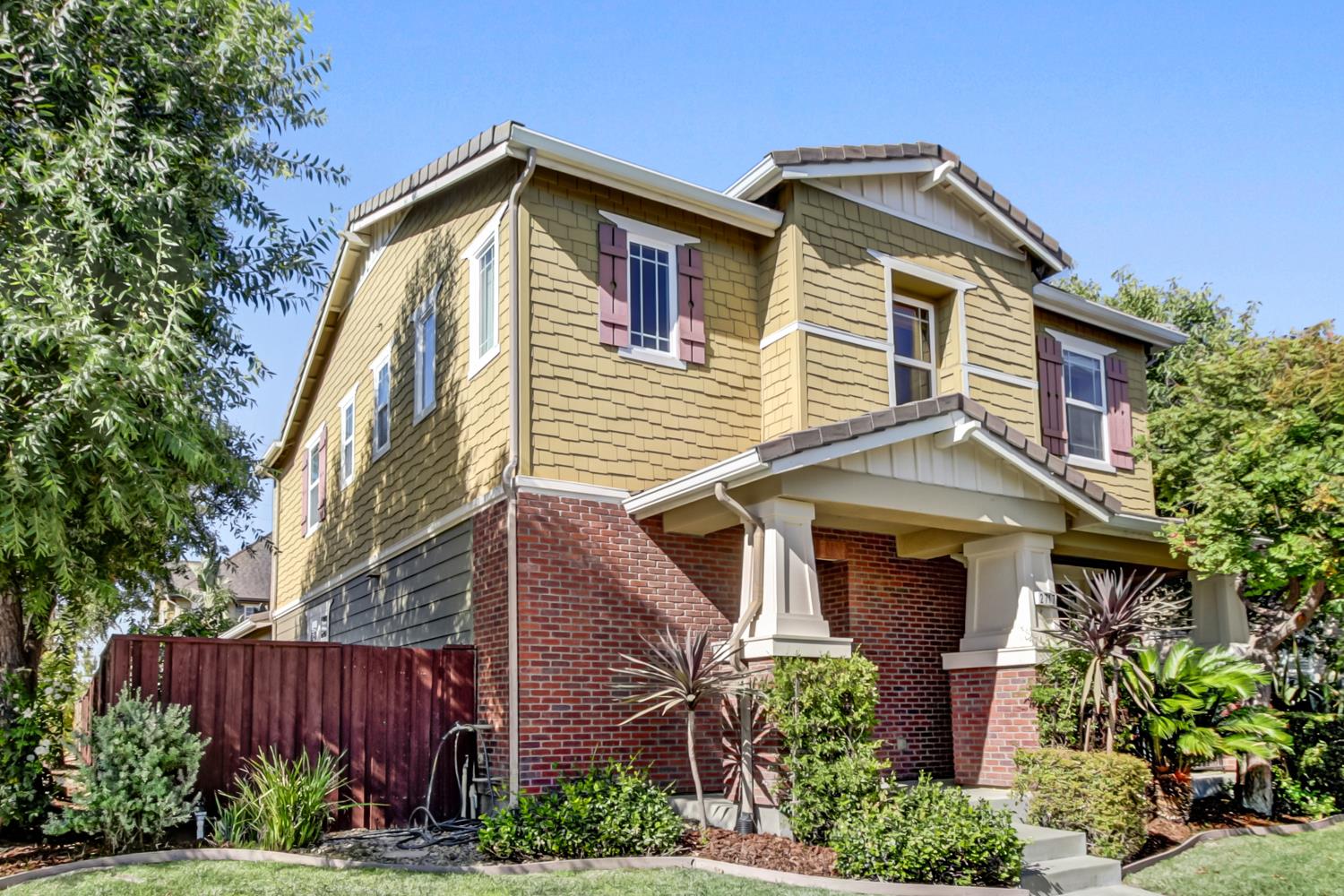 2717 Nicolson Circle