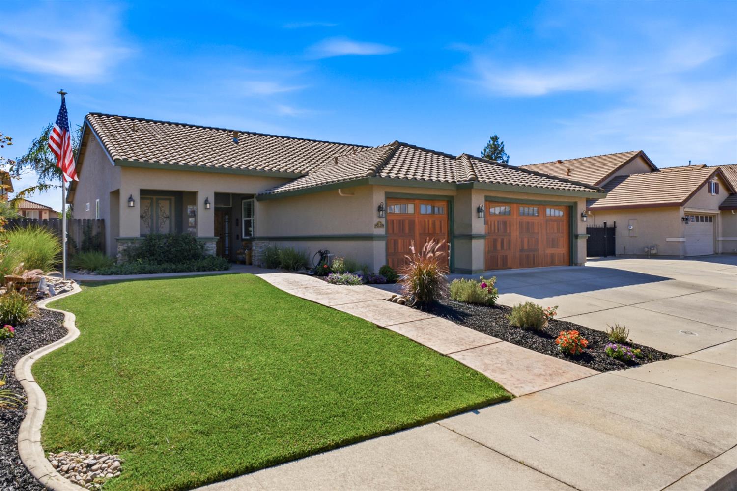 1014 Elk Hills Drive