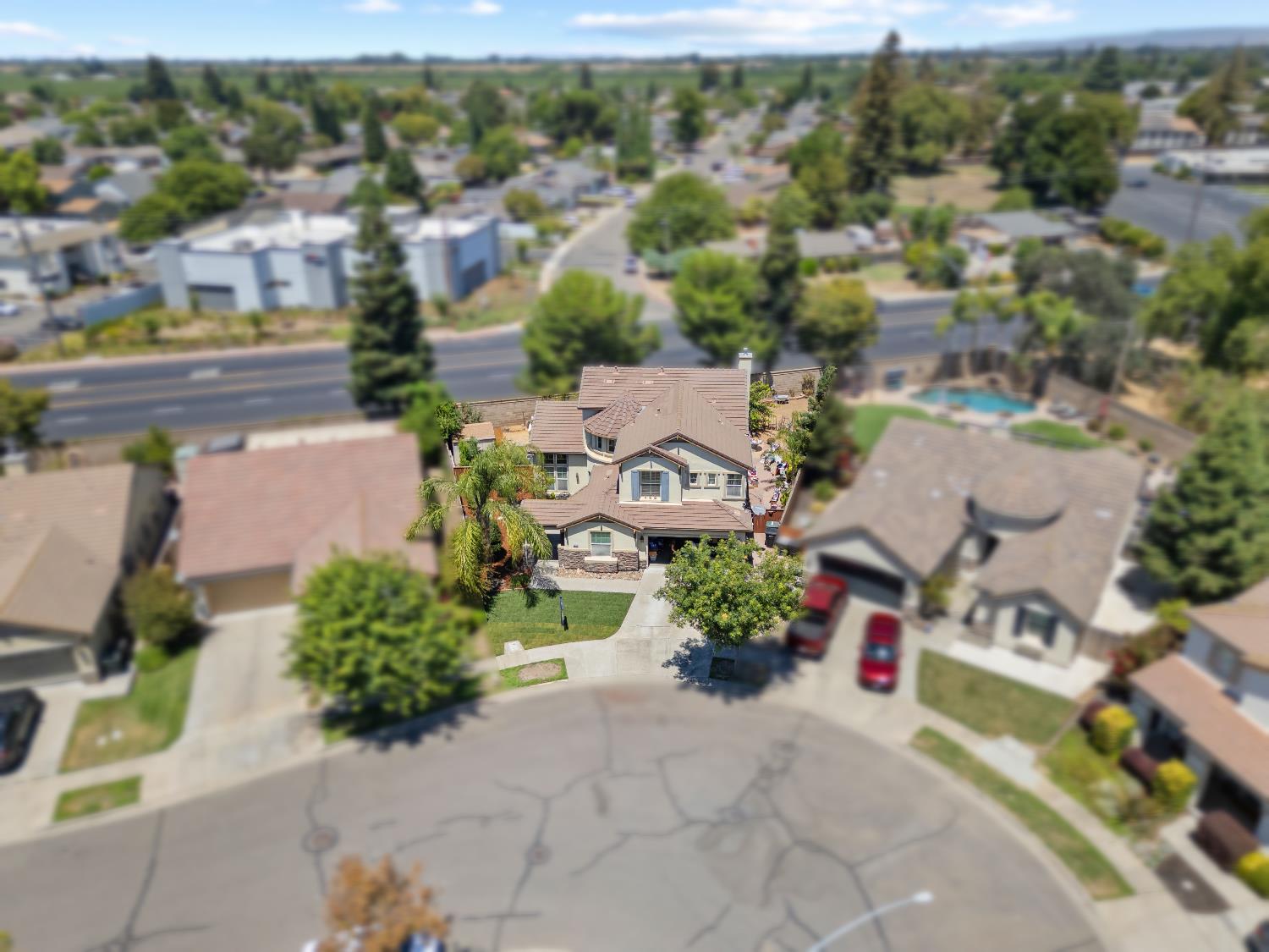 1810 Silvio Way