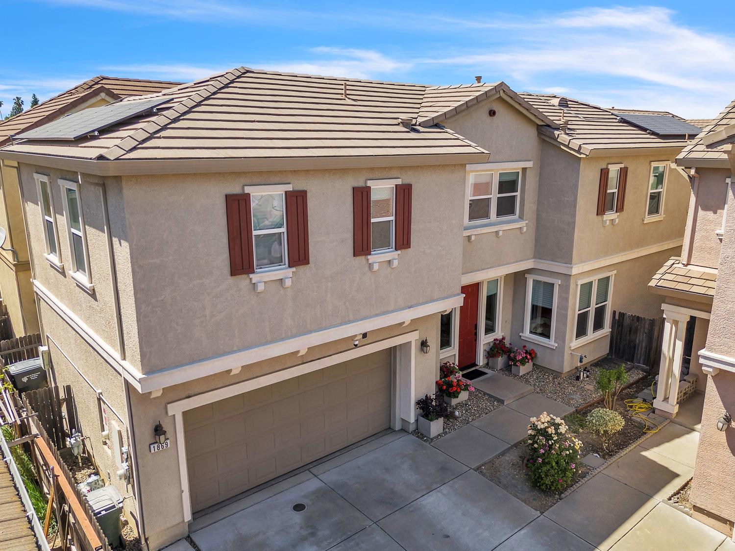 1869 Mammoth Way