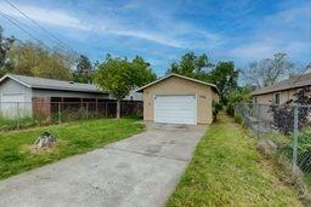Photo of 1501 North Avenue, Sacramento, CA 95838 (MLS # 226005242)