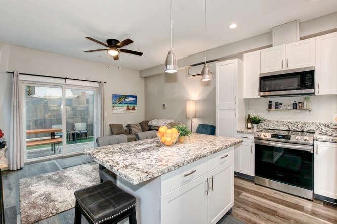 1409 Victorian Alley