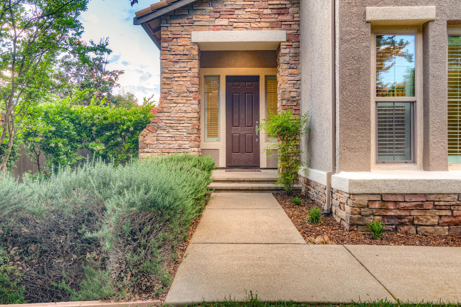5102 Garlenda Drive