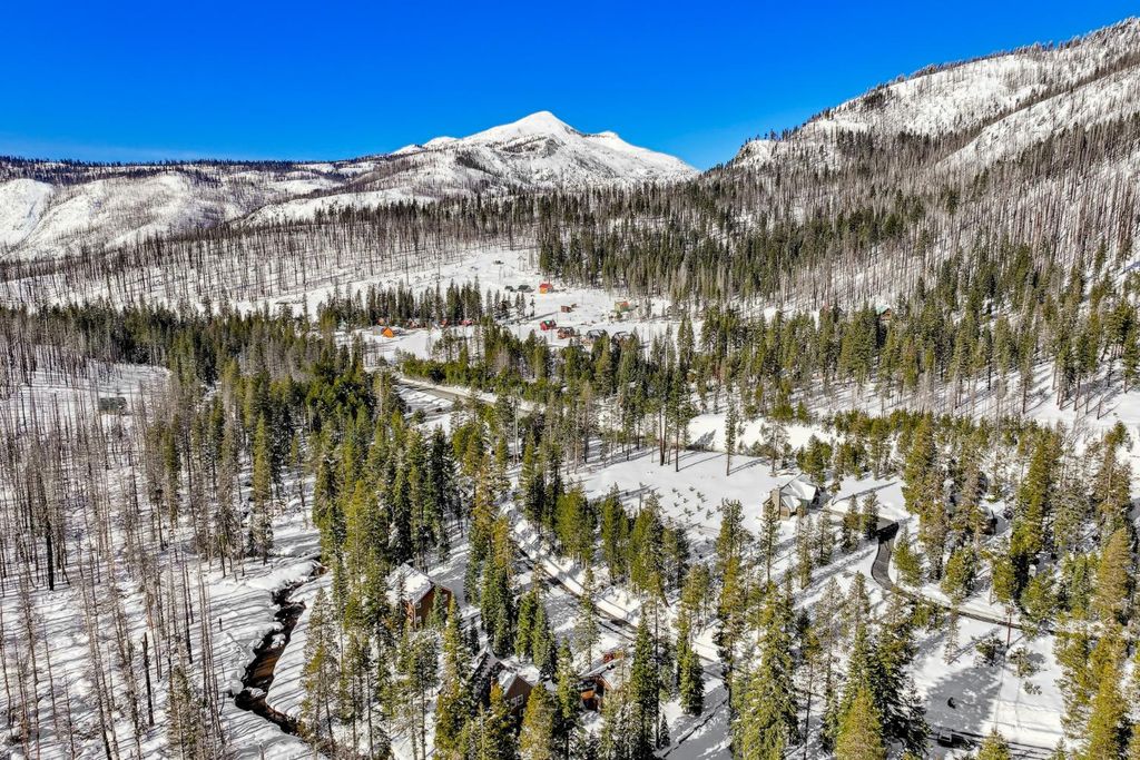 Photo of 7770 Tamarack Pines Road, Twin Bridges, CA 95735 (MLS # 226017752)