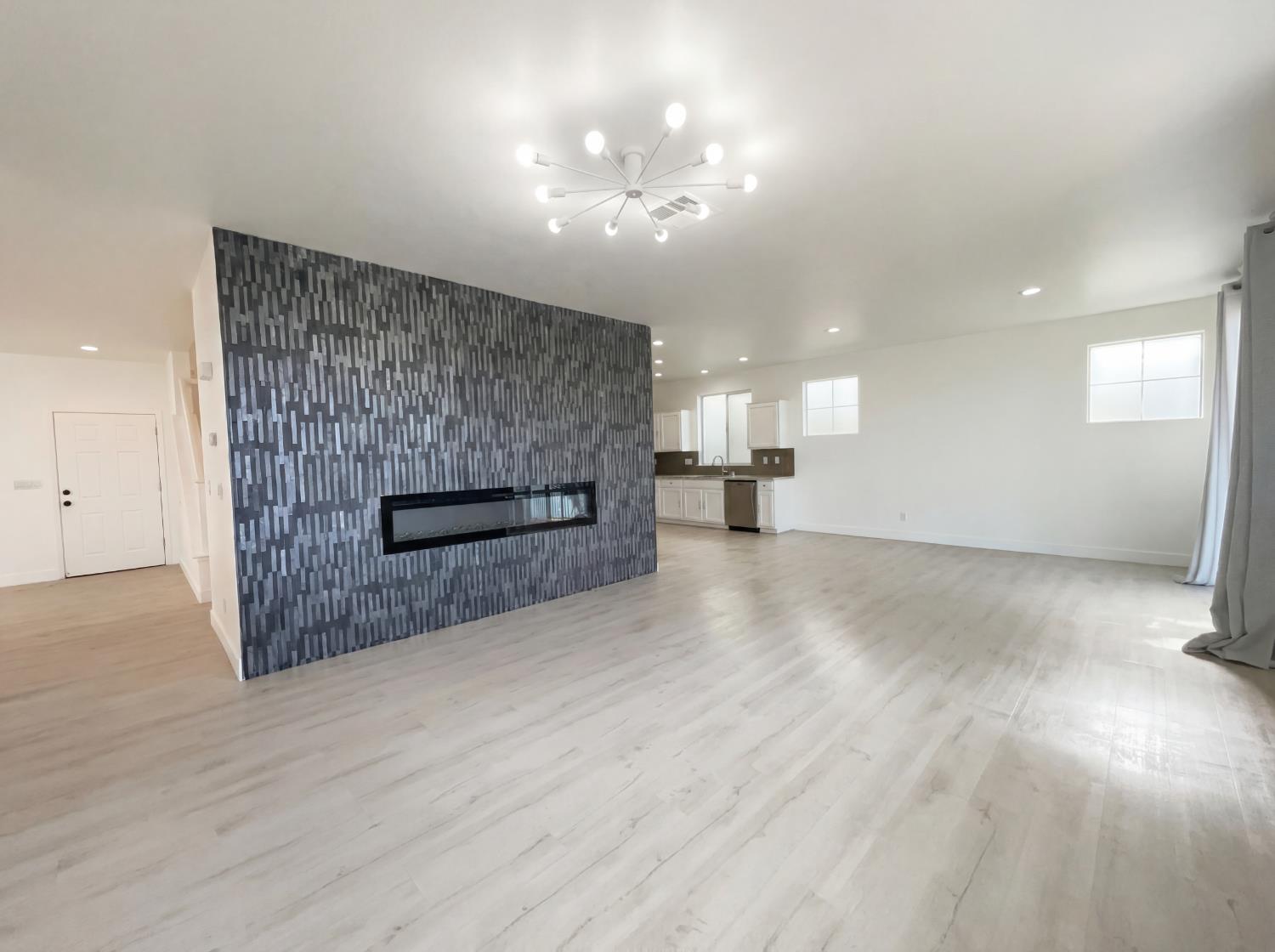 2724 Bertolani Circle