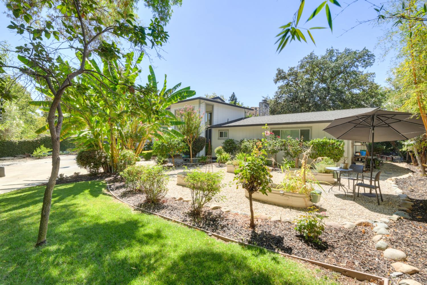 931 Saverien Drive