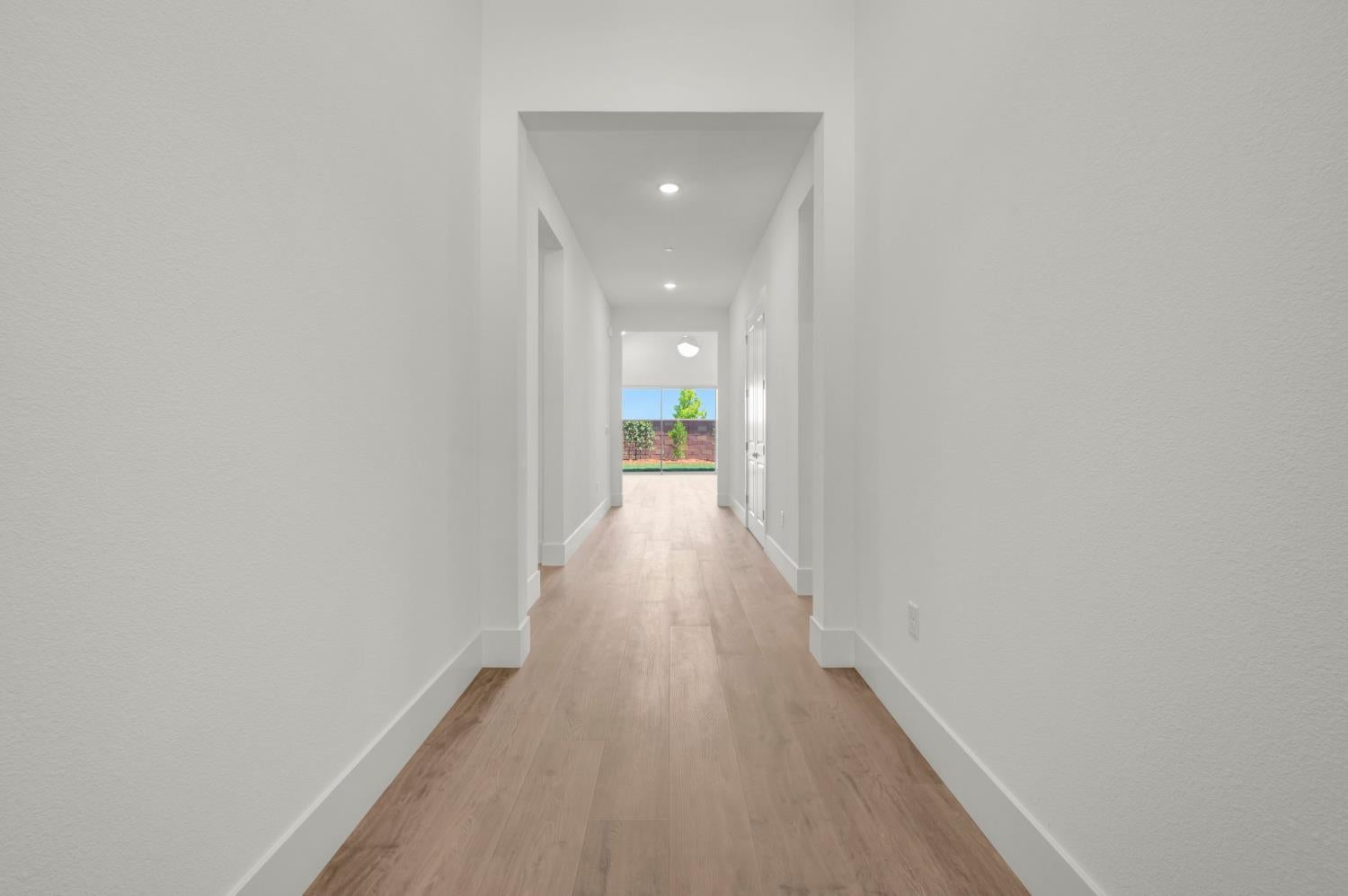 4302 Hooded Crow Circle