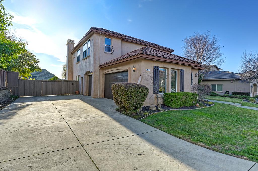 661 Westchester Drive