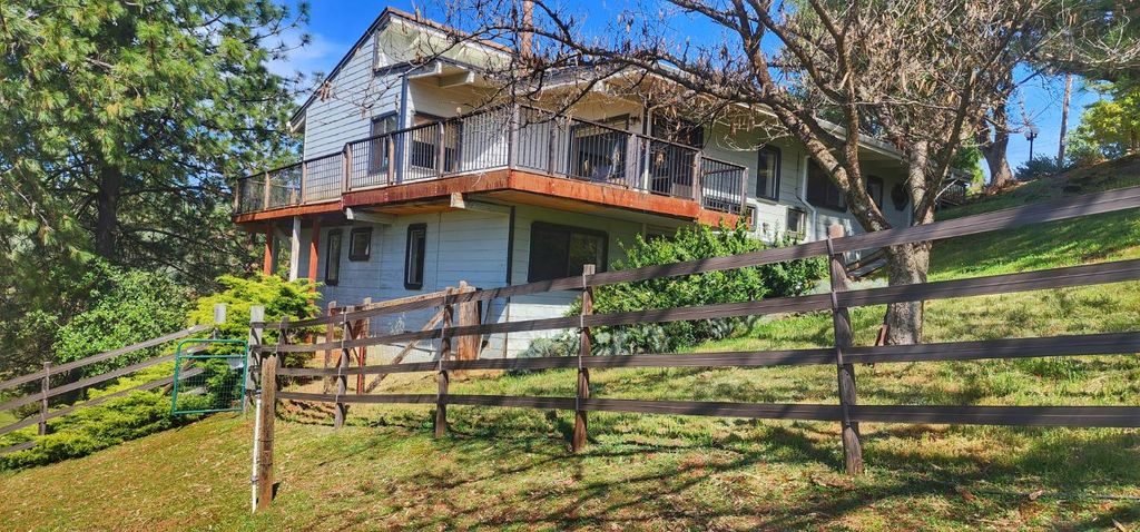 Photo of 2410 Willow Creek Court, Cool, CA 95614 (MLS # 226031897)