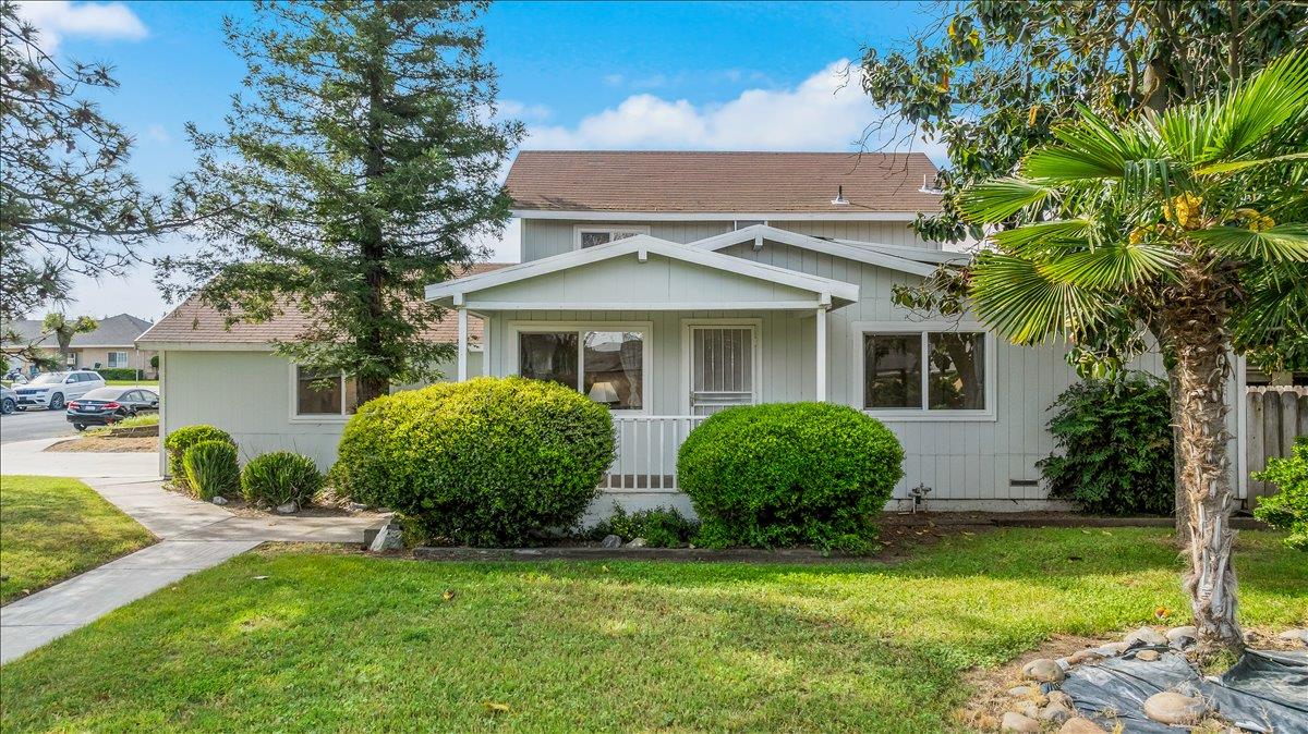572 Pedersen Road