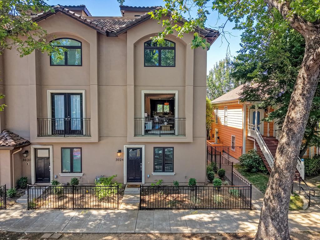 3024 I Street