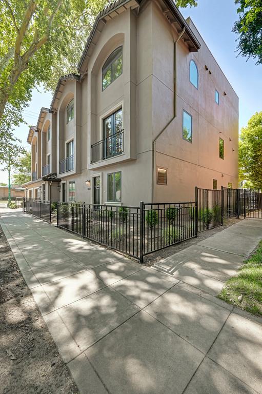 3024 I Street
