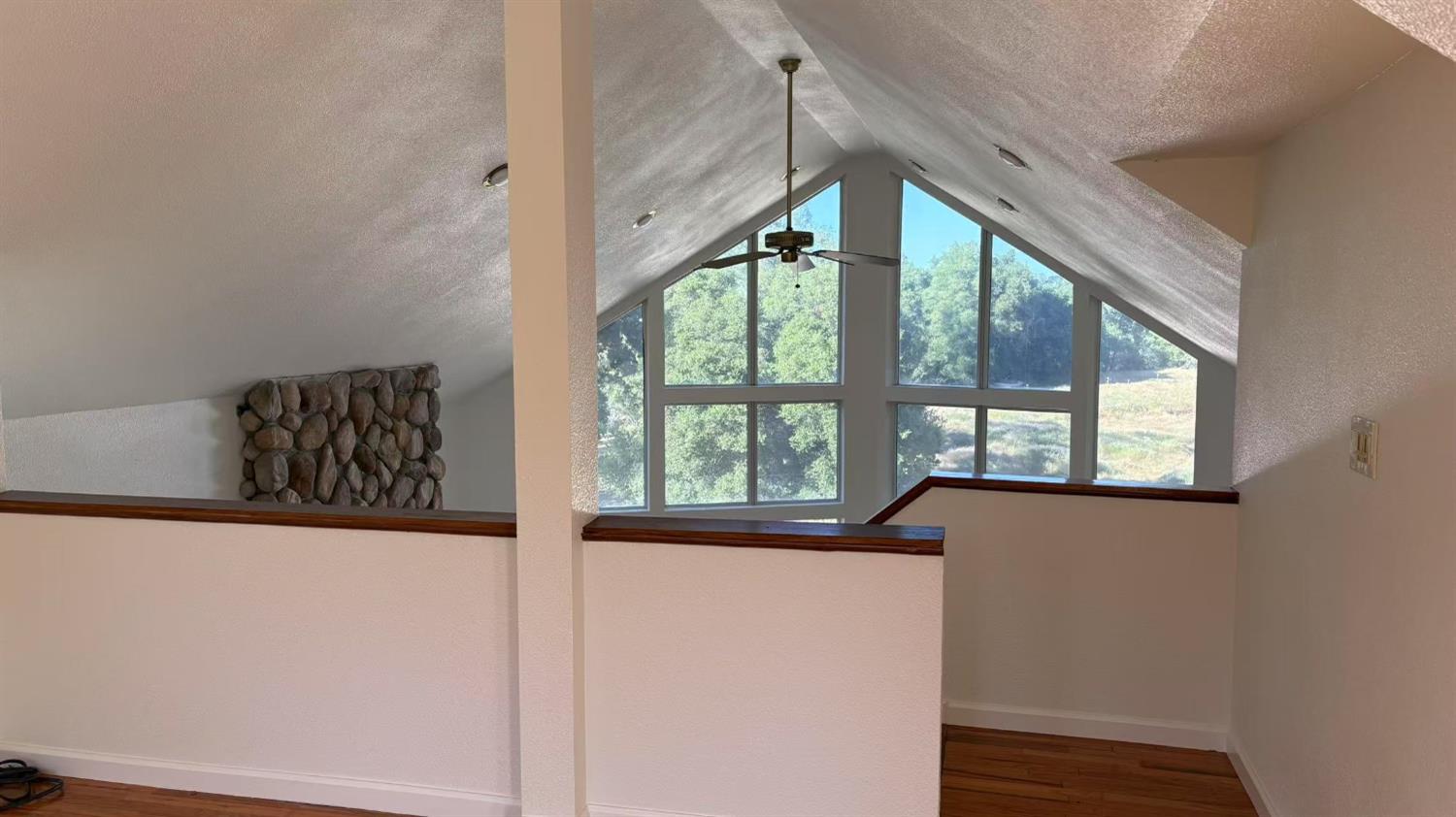 Somerset, California 95684, United States, 2 Bedrooms Bedrooms, ,3 BathroomsBathrooms,Residential,Active,155406