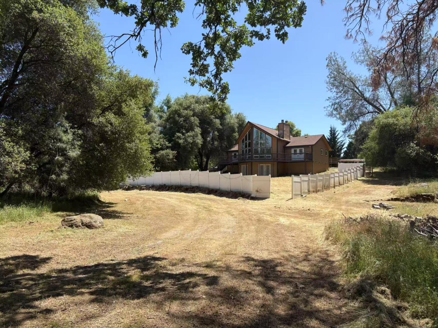 Somerset, California 95684, United States, 2 Bedrooms Bedrooms, ,3 BathroomsBathrooms,Residential,Active,155406