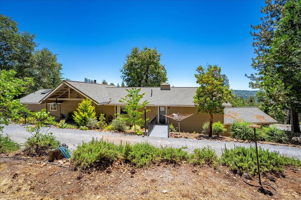 2901 Hermosa Court