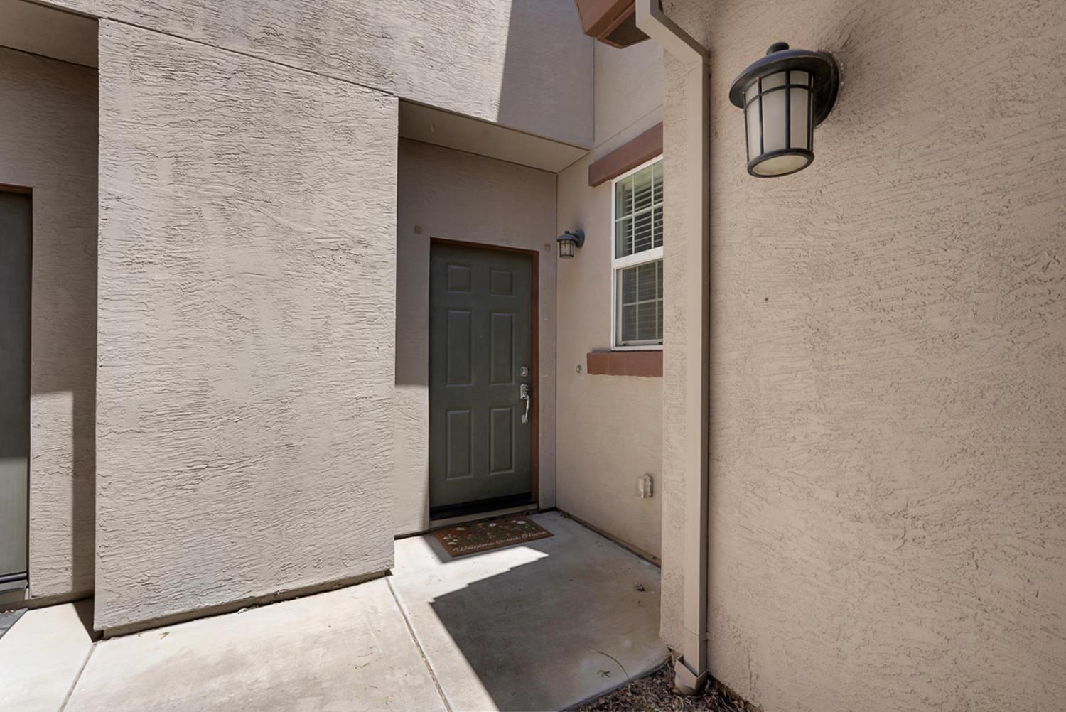 91 W Jalisco Street