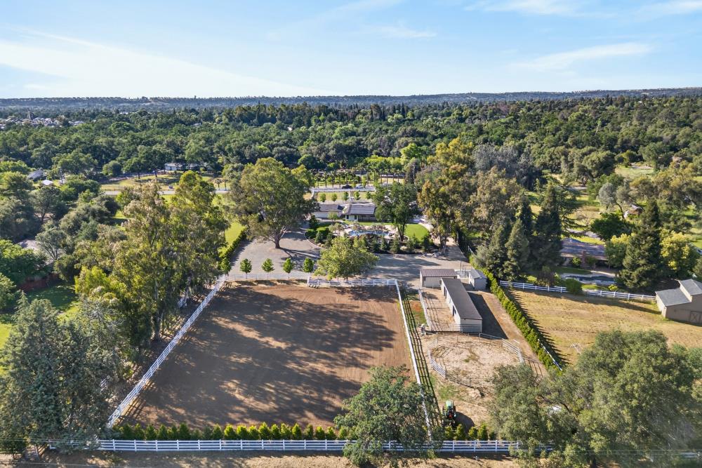 4305 Indian Creek Drive