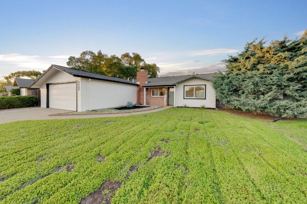 Photo of 9933 Nebula Way, Sacramento, CA 95827 (MLS # 225147331)