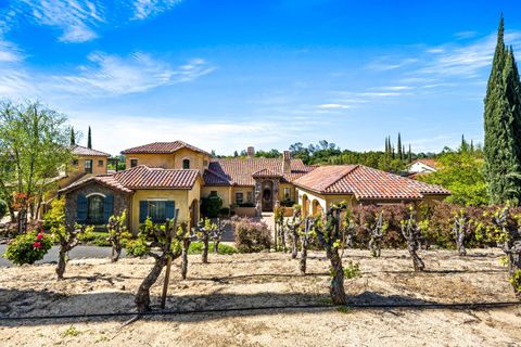 9627 Clos Du Lac Circle Loomis CA 95650