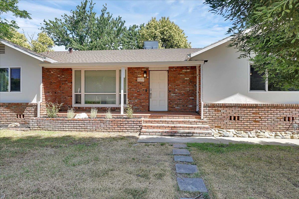 1133 Villa Vista