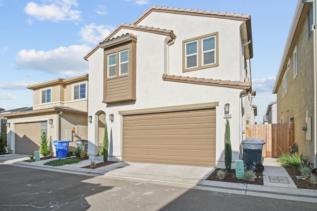 Photo of 3926 Dedication Drive, Turlock, CA 95382 (MLS # 225124239)