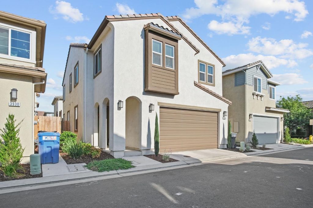 Photo of 3926 Dedication Drive, Turlock, CA 95382 (MLS # 225124239)