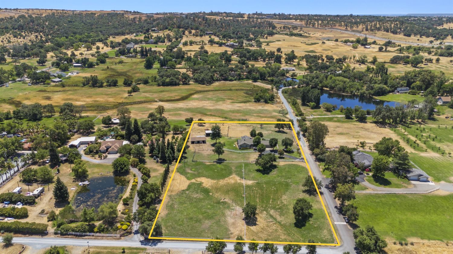 131 Twin Ponds Lane