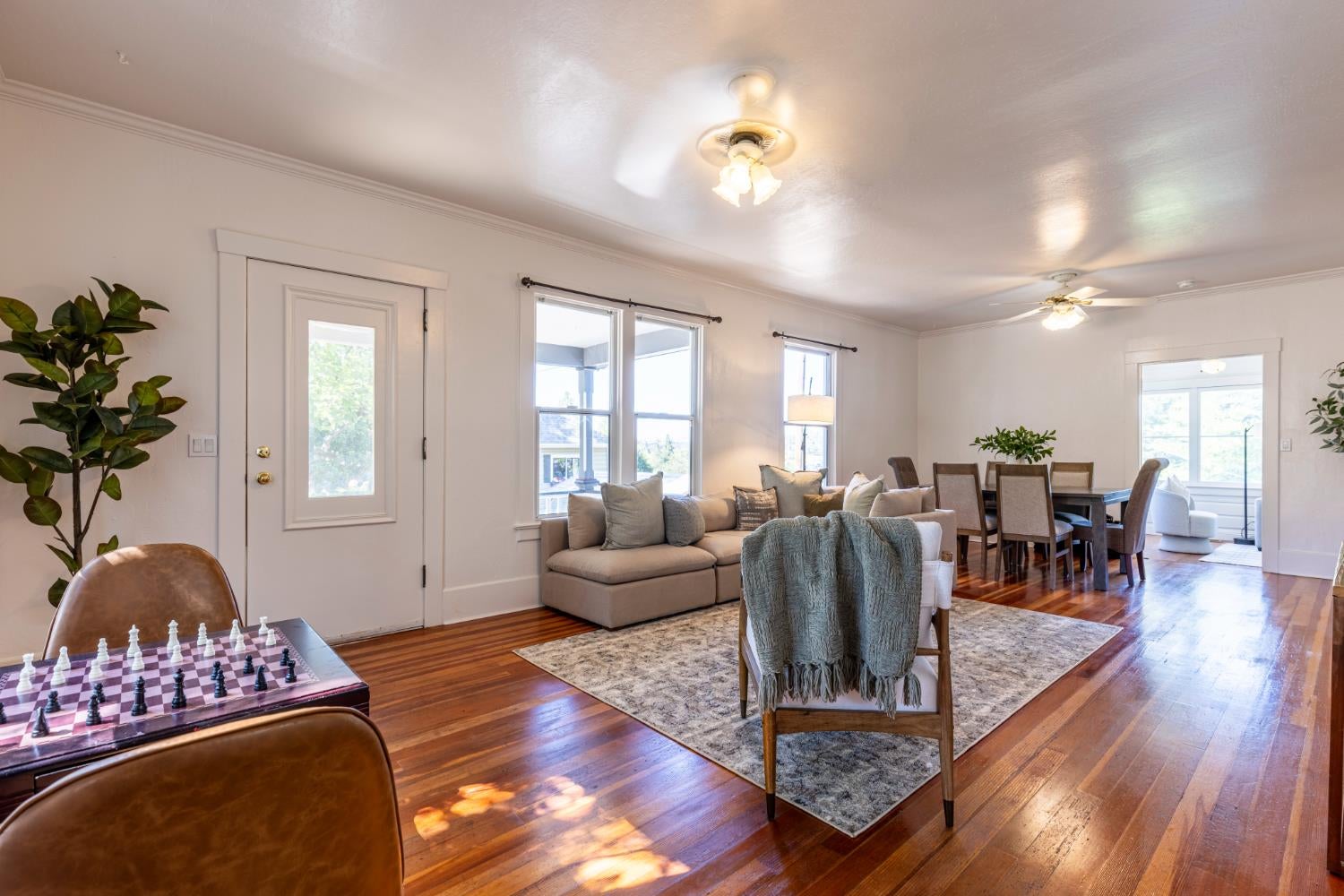375 Linden Avenue